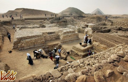 http://tarikhema.org/images/2011/05/081111-new-pyramid-egypt_big3.jpg
