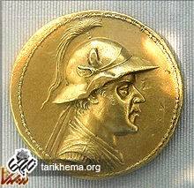 سکهٔ طلای اوکراتید یکم، بزرگترین سکهٔ ضرب‌شده در دورهٔ باستان. این سکه ۱۶۹٫۲ گرم وزن و ۵۸ میلیمتر ضخامت دارد. این سکه در بخارا یافت‌شد..