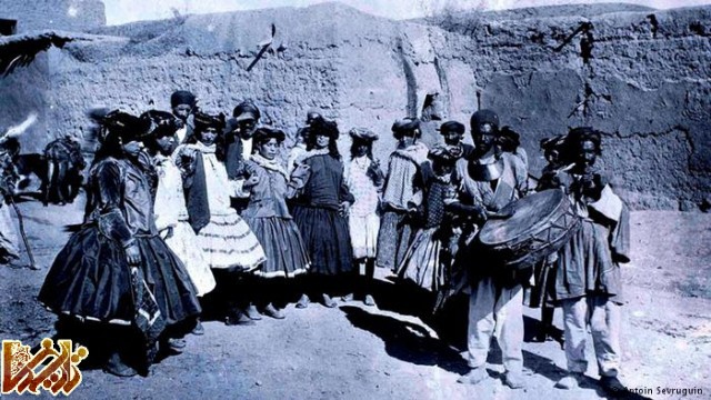 زنان و نوازندگان کرد