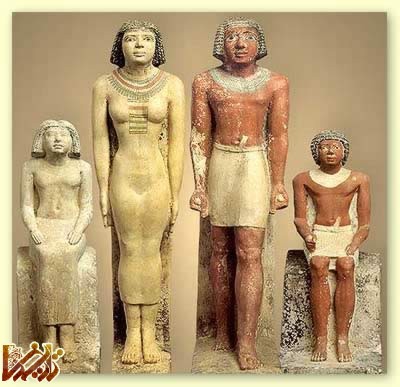 3.1-2_FAMILY_An_ancient_Egyptian_family_group.jpg