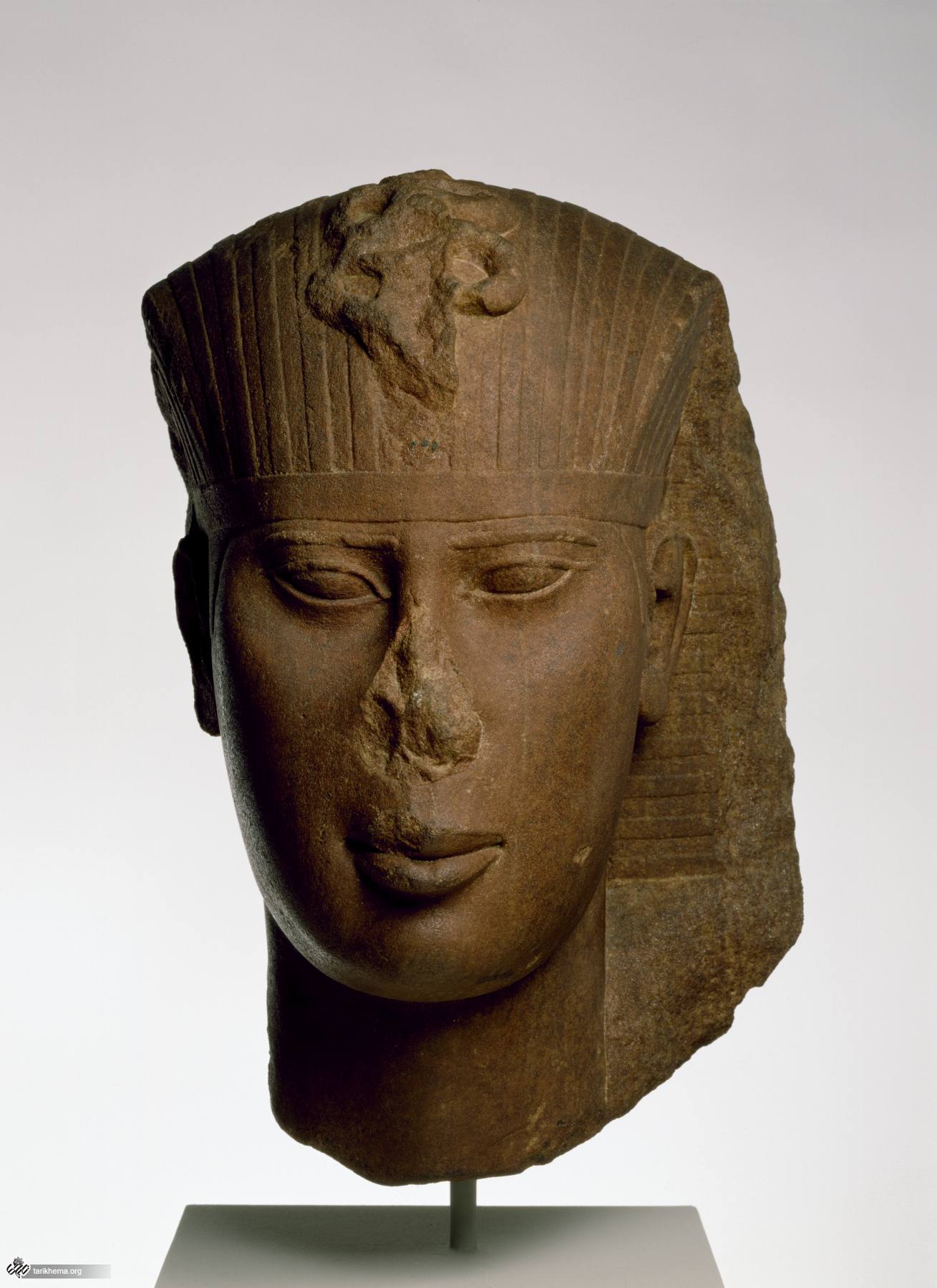 Egyptian_-_Head_of_King_Amasis_-_Walters_22415.jpg (1309×1800)