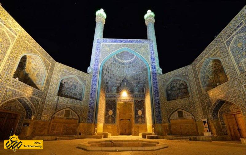 مسجدشاه که به نام‌های مسجد سلطانی، مسجد جامع عباسی و از پس از انقلاب ۱۳۵۷ ایران به مسجد امام نیز شهرت دارد.