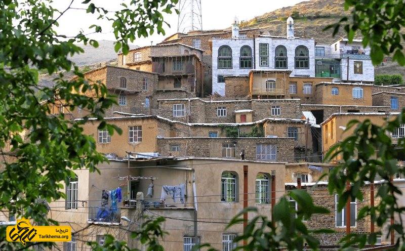 این روستا در دهستان ژاورود غربی قرار دارد و براساس سرشماری مرکز آمار ایران در سال ۱۳۸۵، جمعیت آن ۱٬۱۴۹ نفر (۲۹۰خانوار) بوده‌است.