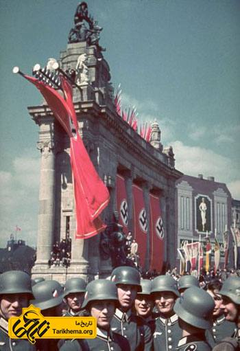 تصاویر تازه منتشر شده ایی از تولد پنجاه سالگی هیتلر