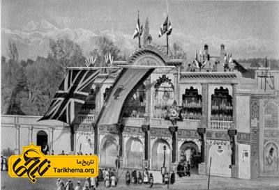 ساختمان نخستین بانک شاهنشاهی ایران با پرچم دولت‌های ایران و بریتانیای کبیر