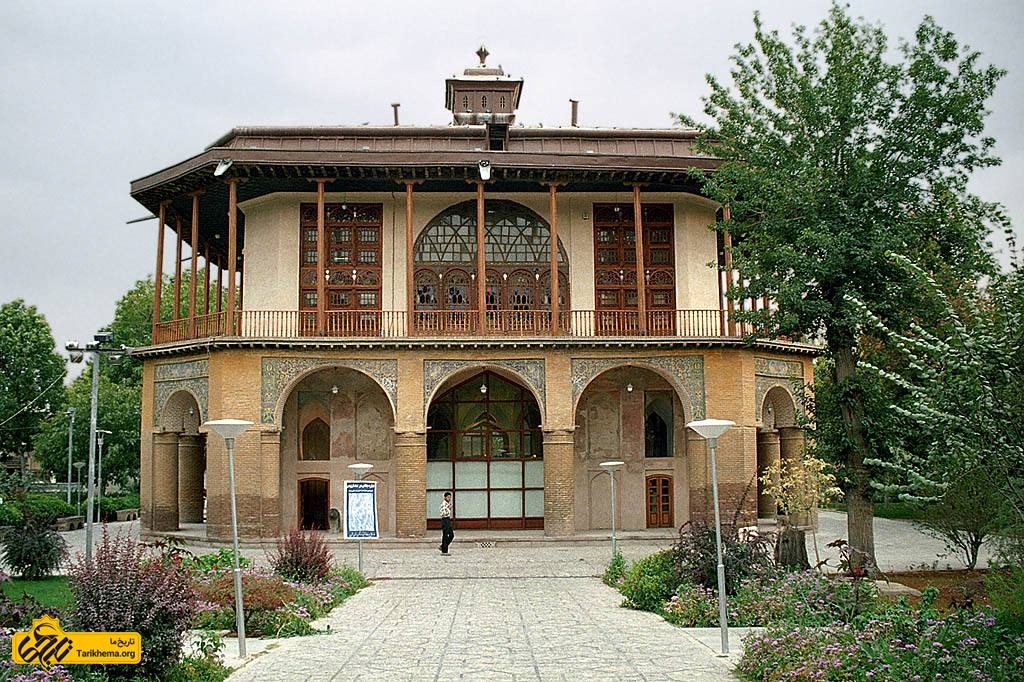 عمارت چهل ستون قزوین، محل استقرار دولت در زمان شاه تهماسپ و شاه اسماعیل دوم صفوی