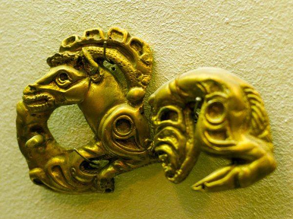 طلا، جواهرت و تزئینات دوره اشکانی