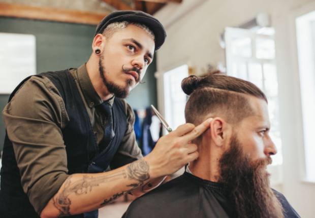 Best Mobile Barbers, Hair Stylists and Manicures Near Me