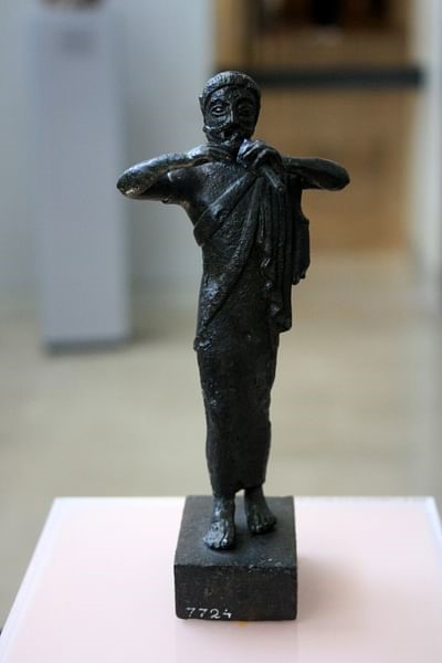 مجسمه بازیکن آئولوس برنزی