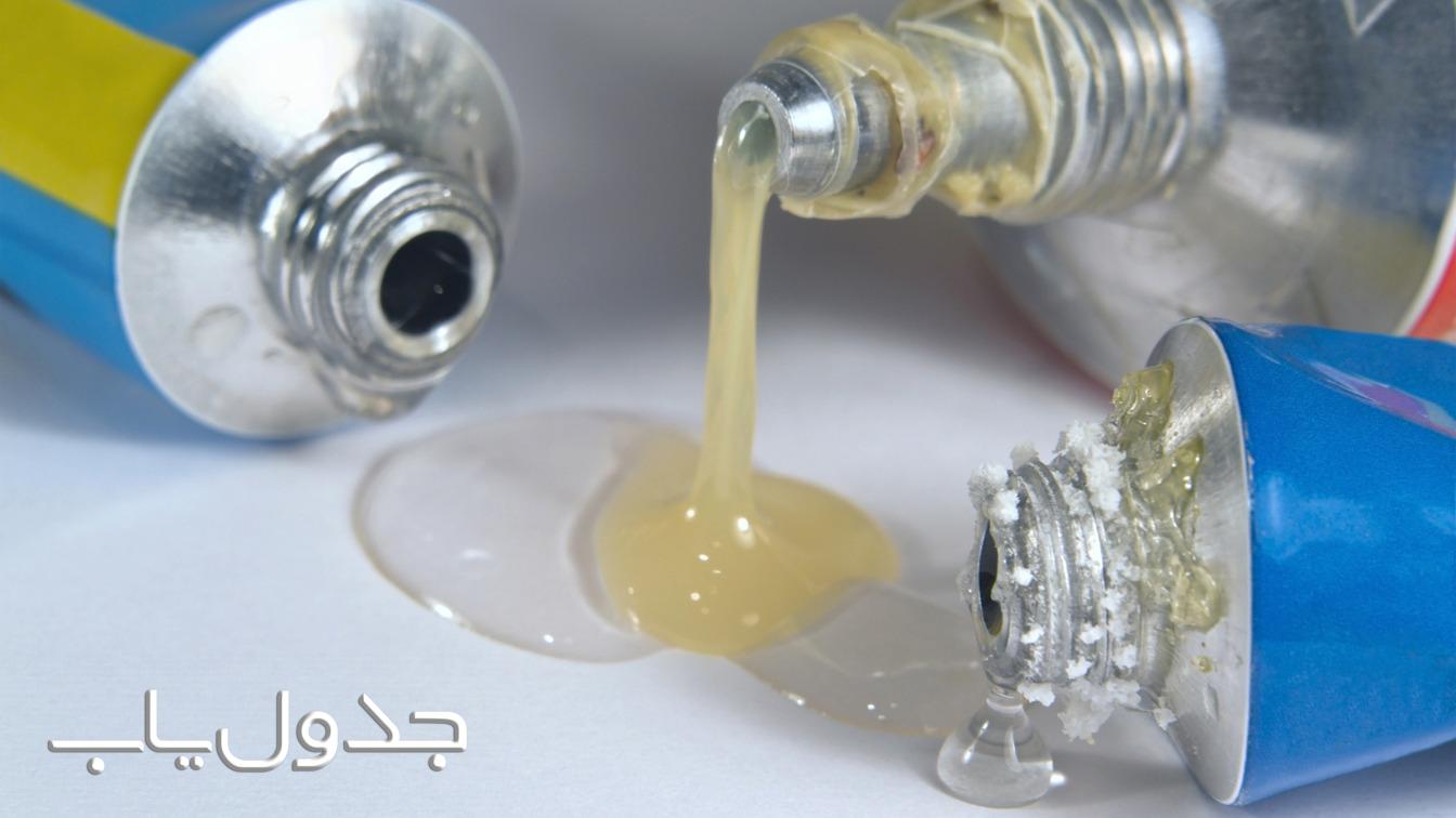 لکه های چسب را از روی دست و اجسام چگونه پاک کنیم؟