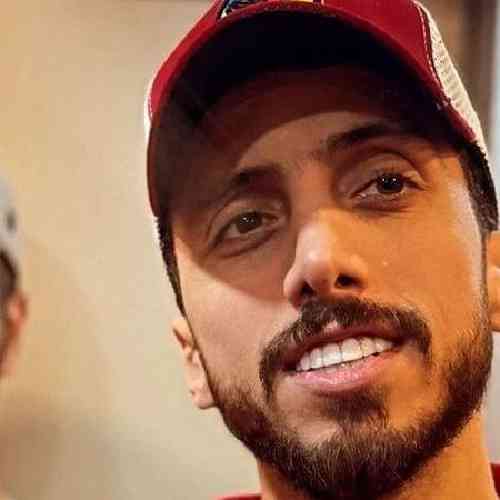 زانکو بزار آدما بگن این دوتا عاشقن چقد بهم میان 
