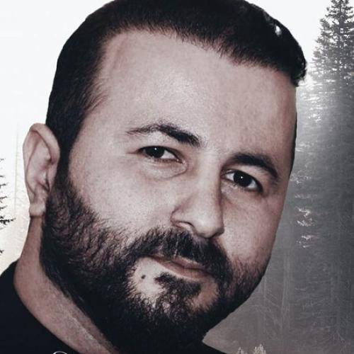 امین محمودی چقدر بهت بگم من نگاه کنی بهم یکم
