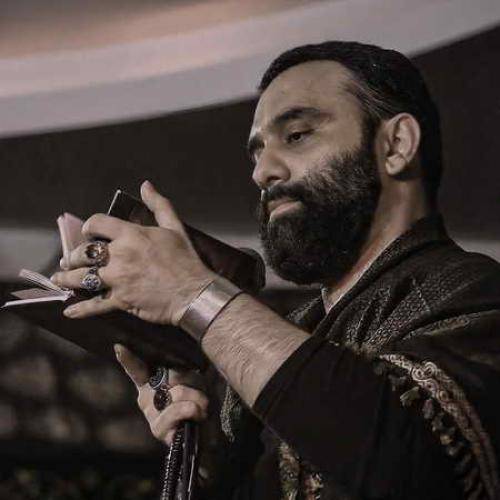 جواد مقدم افتاده به دامم چو صیدم بپای ادب