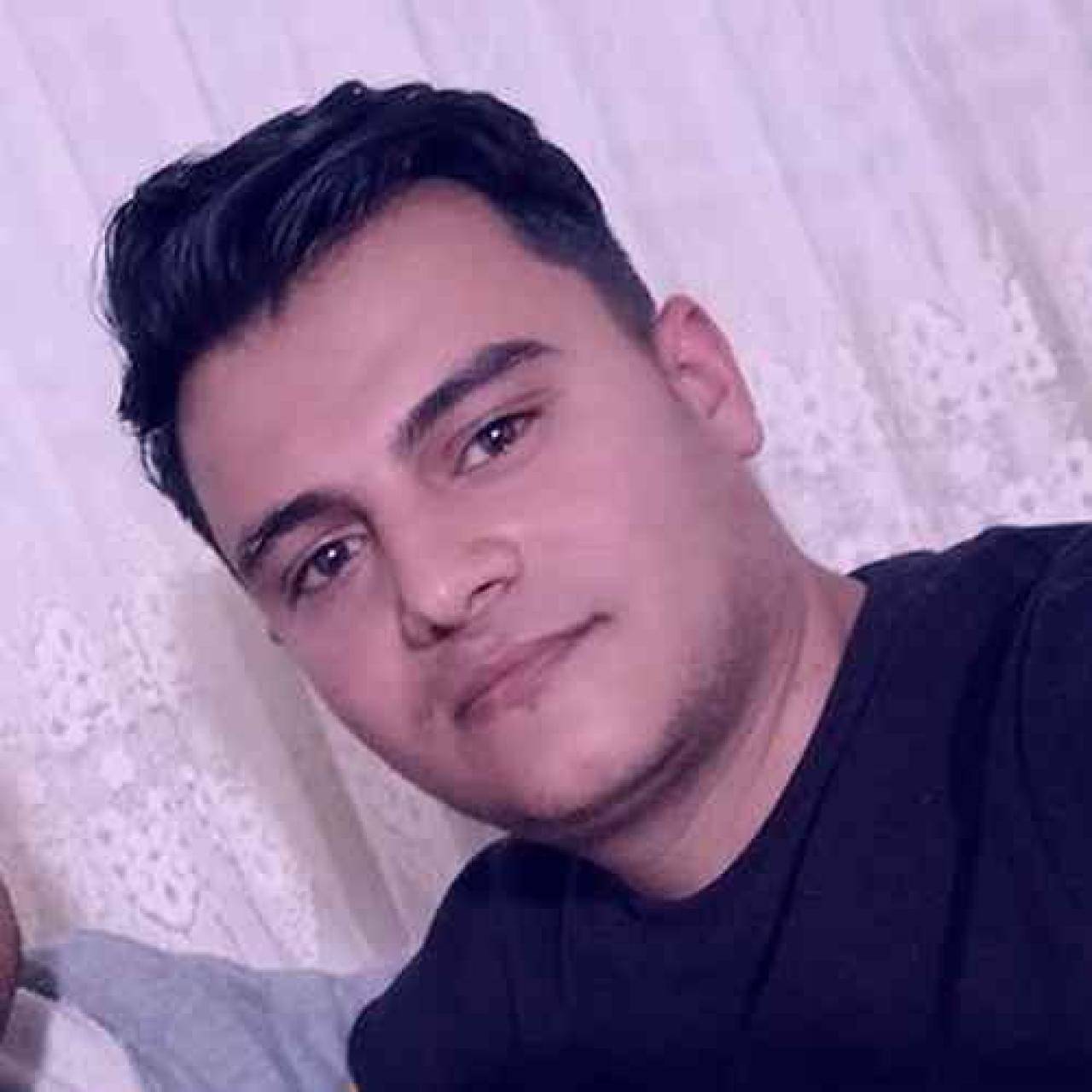 رامین کرمی اتاق مه انفرادی خاطریلد طناب دار
