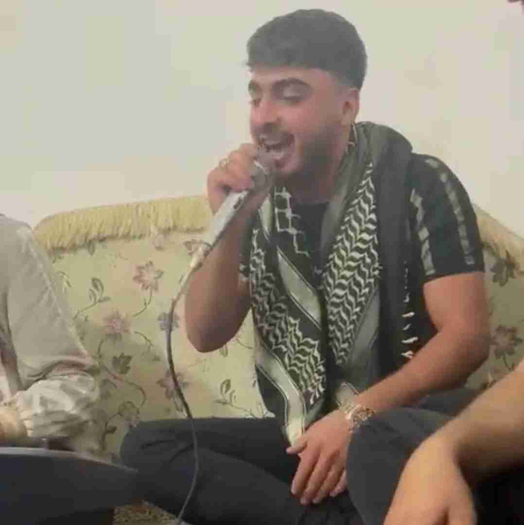 محمد امین کرمزاد رنگ چاوت رنگ دریاس