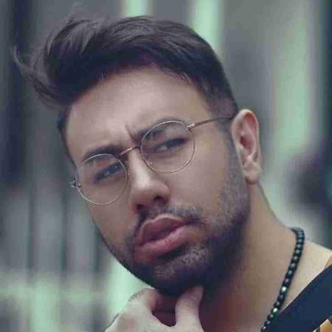 محمد لطفی خونه یکی