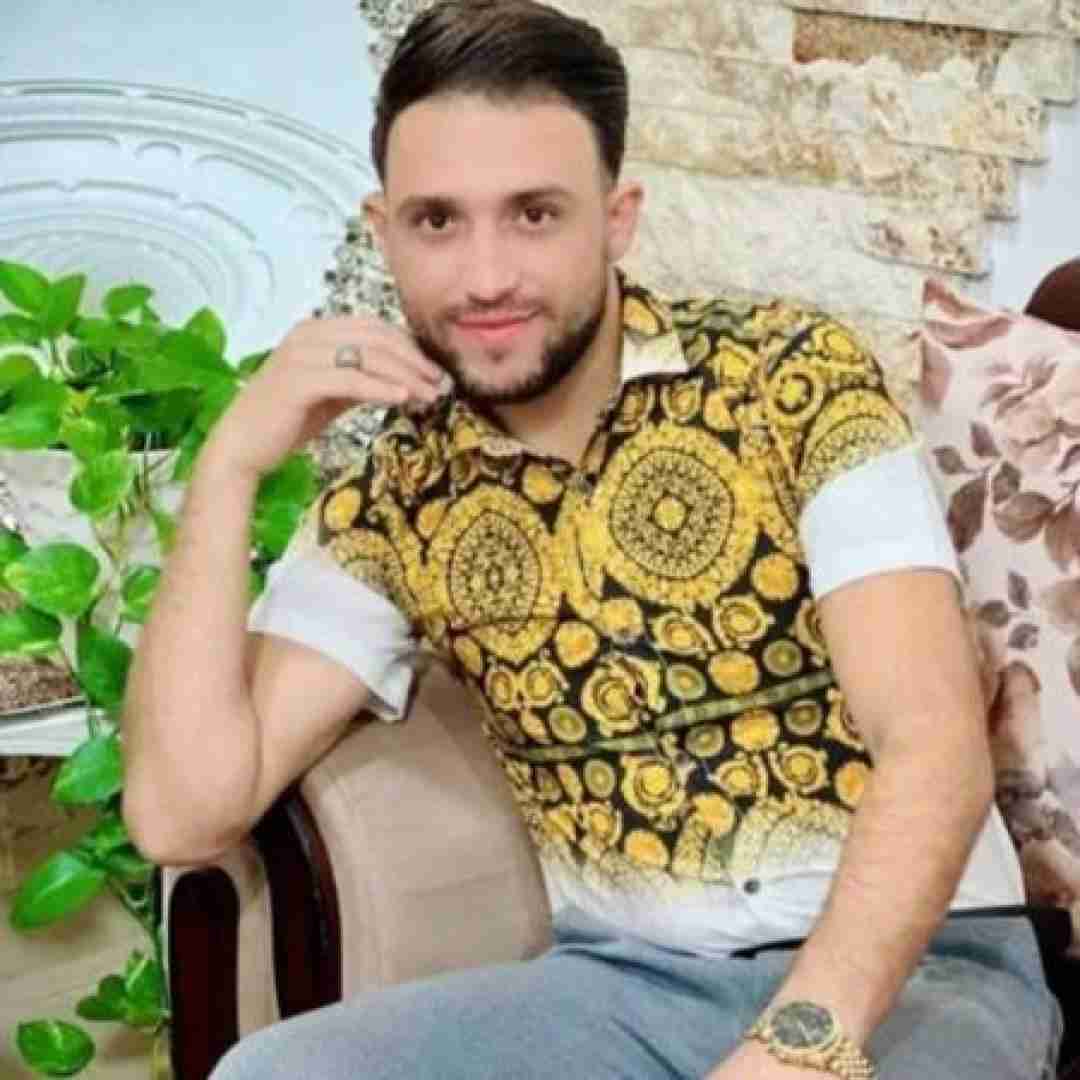 مصطفی ابراهیمی دلبرت خنده کنه با دیگران تو بسوزی
