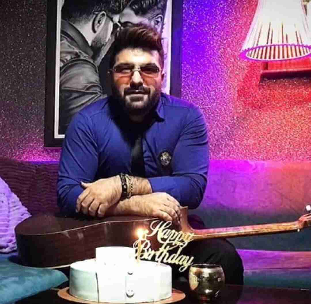 مجید خراطها هیچی با خودم نبردم جز لباسام با اجازت