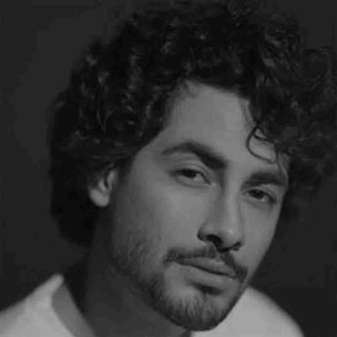 ایلیار دلت صافه با من شبیه موهات
