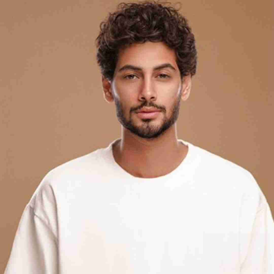 ایلیار تو چشماتو وا کردی آسمون هم رنگ چشمای تو میشه