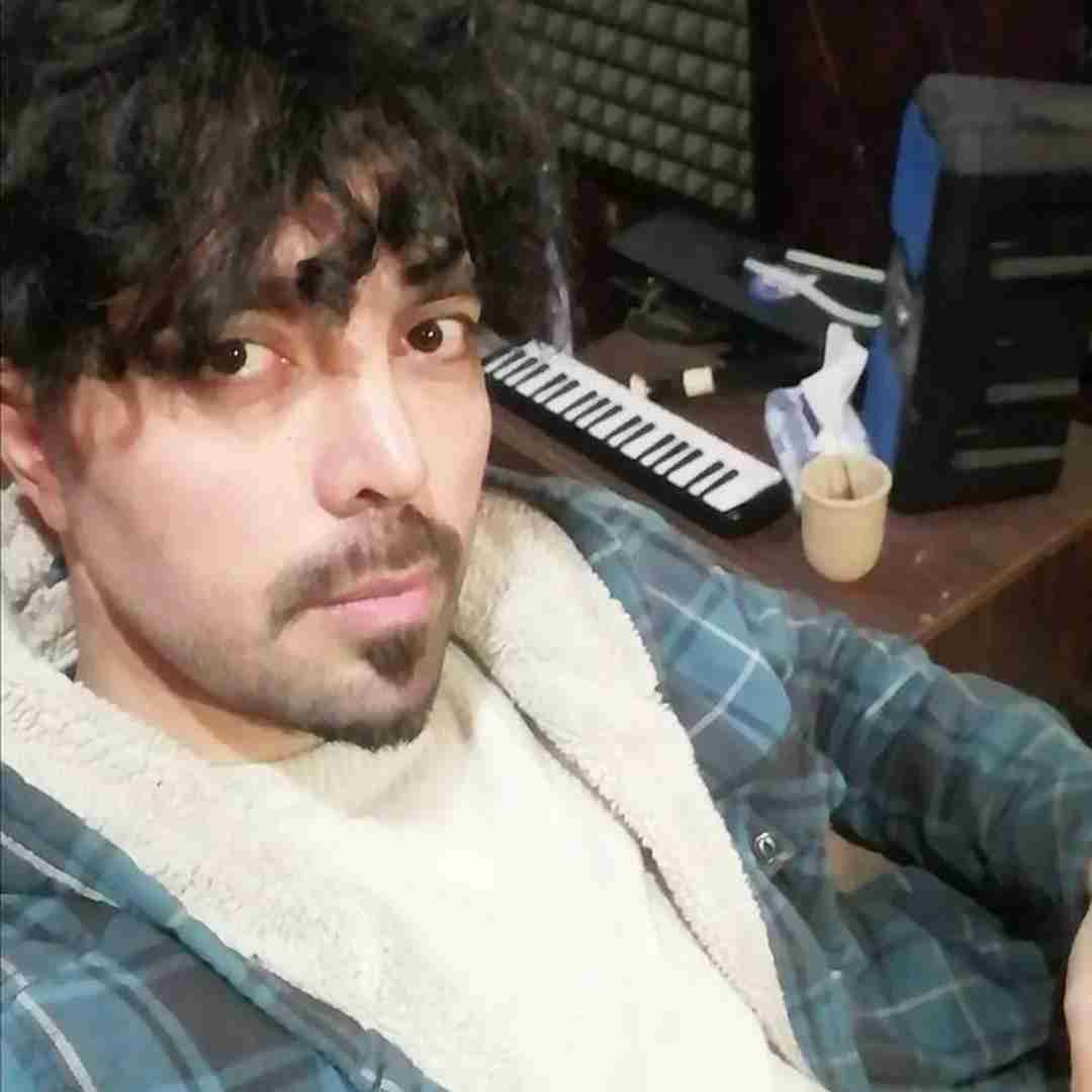 صابر احمدی بگو که الان من نیستم با کی میری دریا