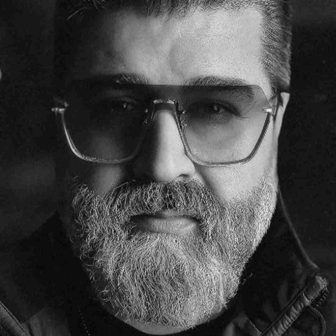 مهدی یغمایی دوست دارم که بی خیال همه شیم