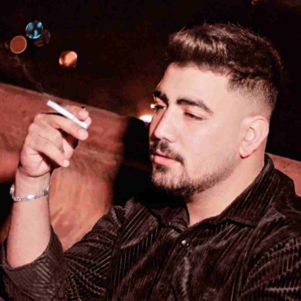 دانلود آهنگ کردی کفریم کردیه رفتار سردت جور بیگانه تا کی وگردم از یزدان همتی