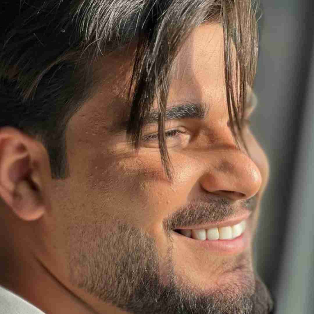 ریوان اگه بری میمیرم غمو بغل میگیرمو