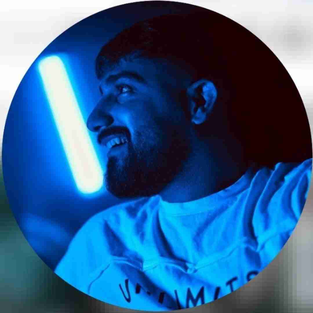 محمد امیری چرا تو اصلا هیچی حالیت نی عوضی مغز منه