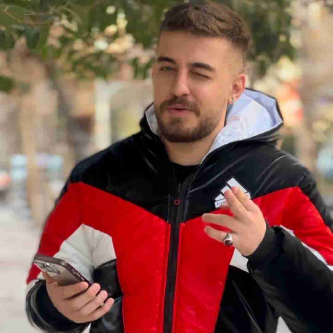آبراهام بی تو داغونه شبام د بیخیال گذشته هات دیگه گذشت