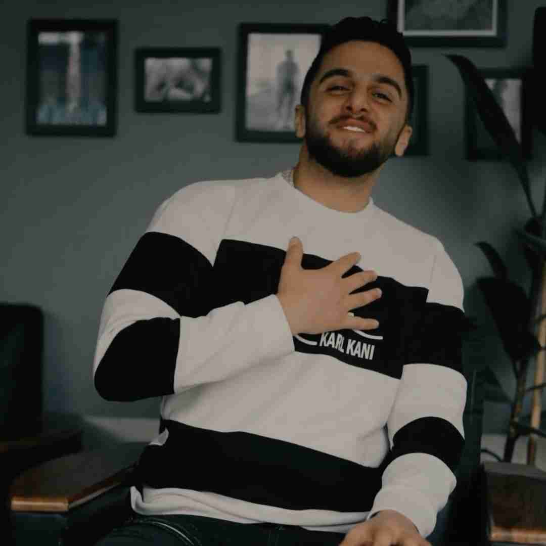 ابوالفضل متو دتر زیبای من چشمون آهو دارنه هلال ابرو داره