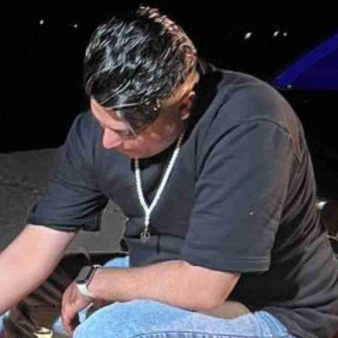 امید عقابی قسم به بغض هرشبم‌ تا عمر دارم نمیگذرم ازت