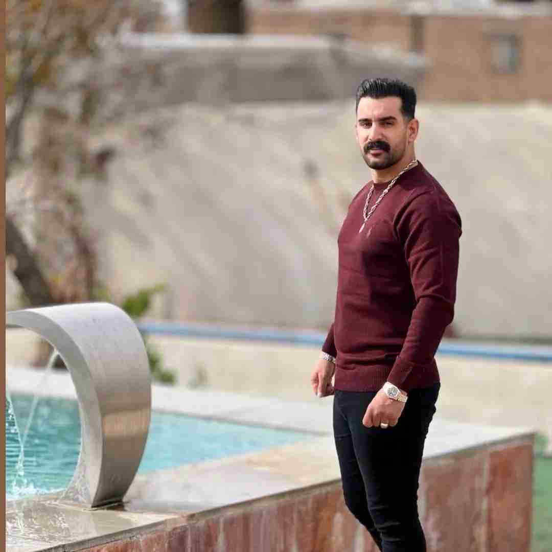 بهنام کمالوند پیری