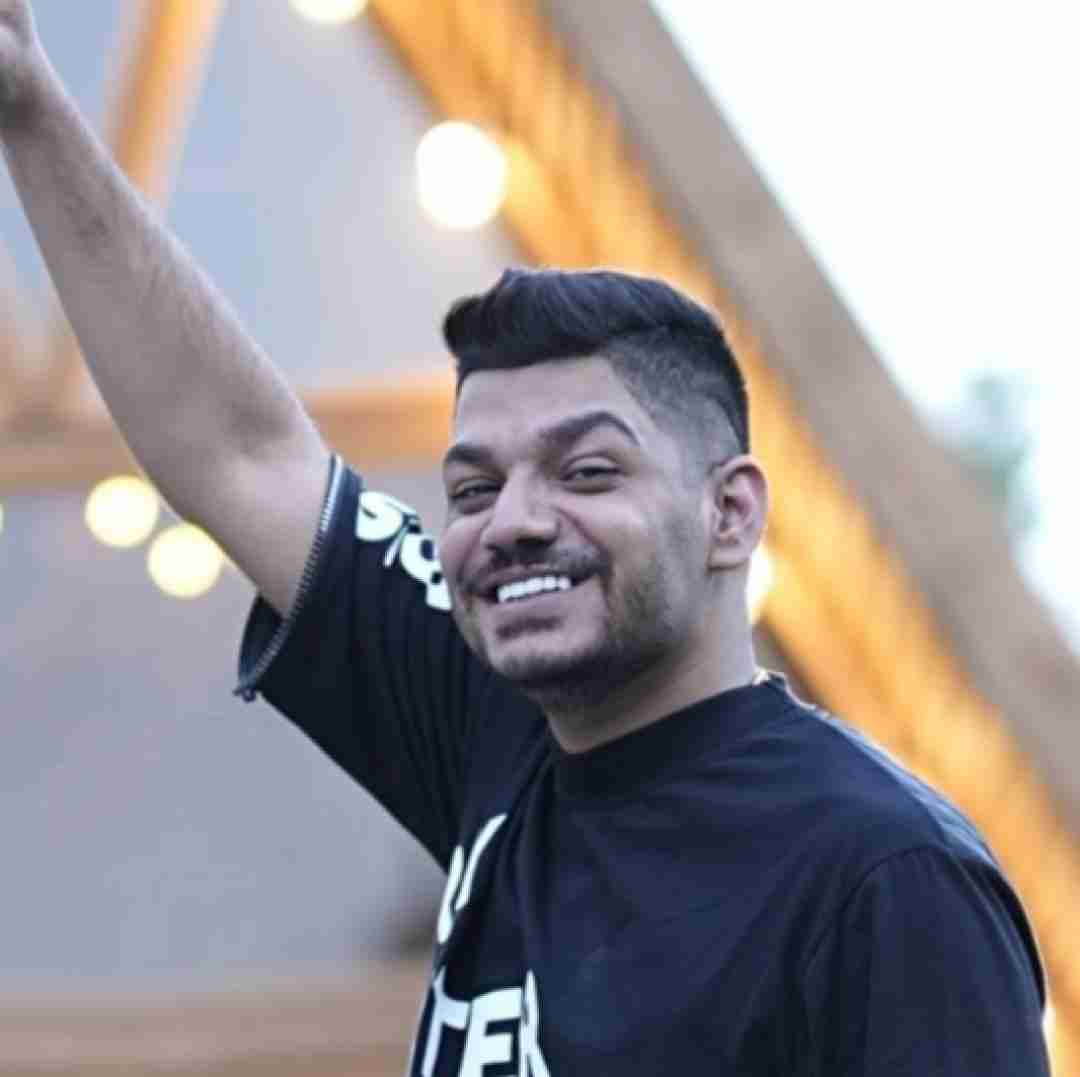 مجتبی ترکاشوند صدبار زمین بخورم پا صد و یبار پا میشم