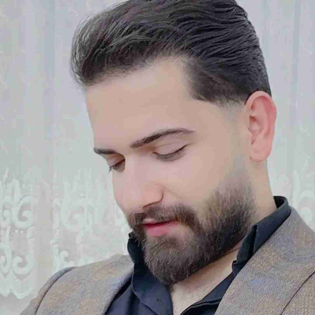 احمد فتحی مثلاً یه شو بزنم و در دقیق لحظه ای که طاقتم کمه