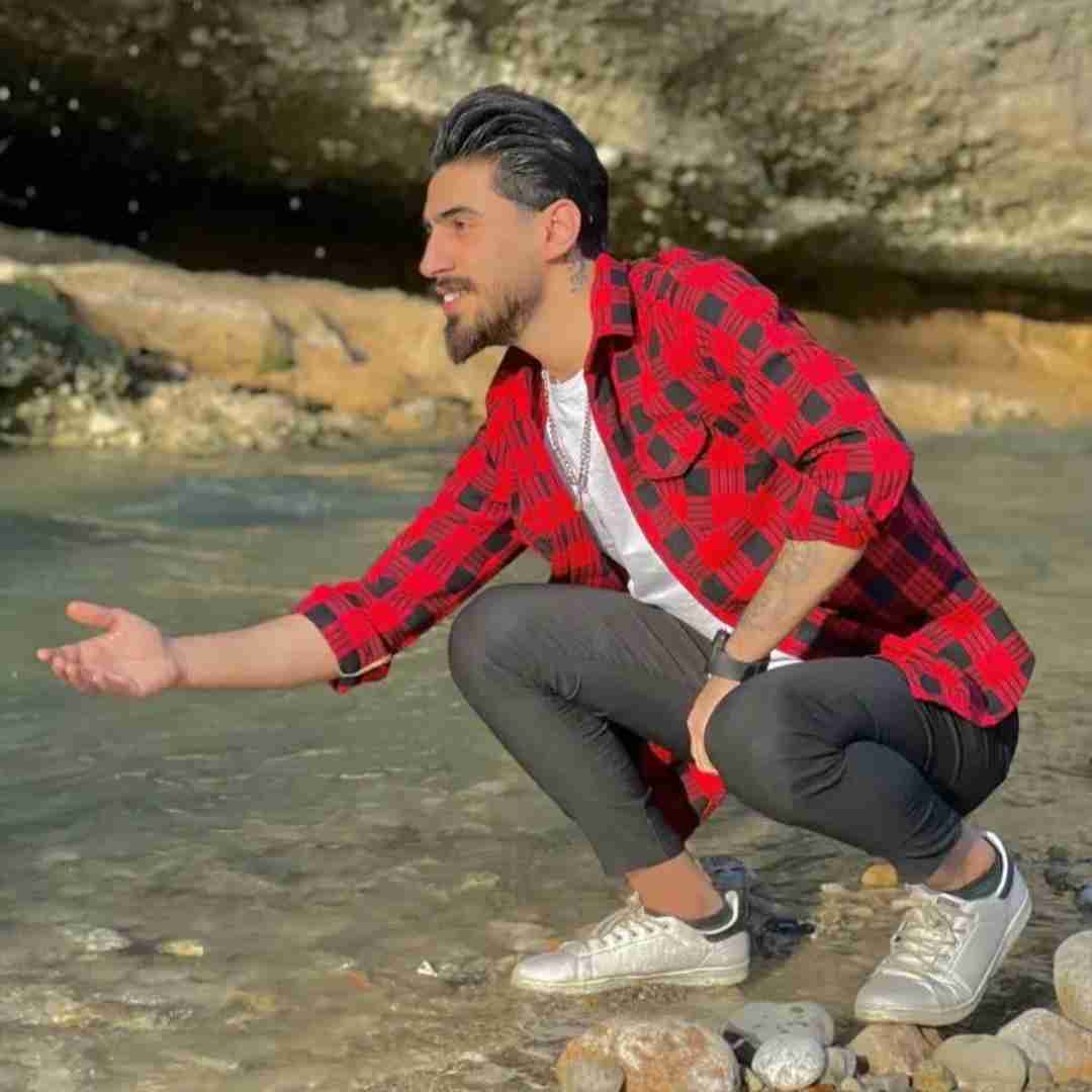 جواد امانی ته صورتی لباس دور بگردم عزیز داینی