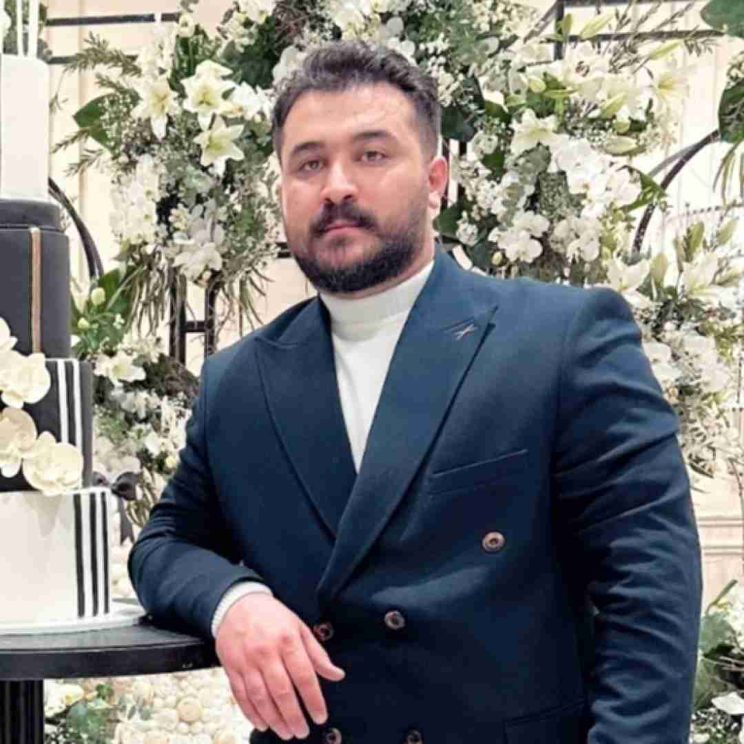 رضا کرمی تارا برو برو با زیدگت تو چنی خواری