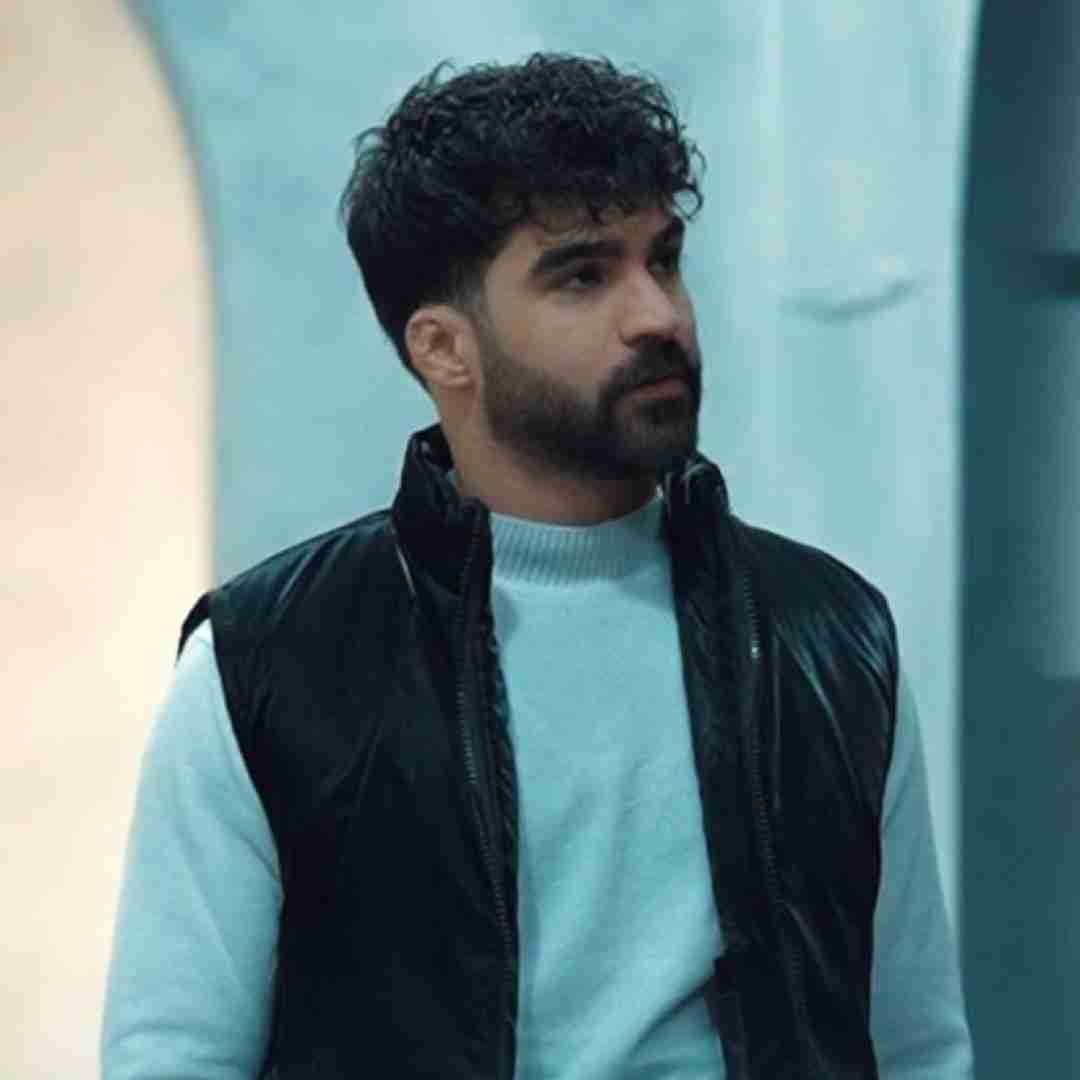 حمیدرضا بابایی عاشقی مفت گرانه تنهایی کار عاقلانه