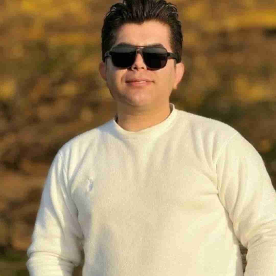 علی رزاقی حال و هوام بارونیه غم تو دلم زندونیه