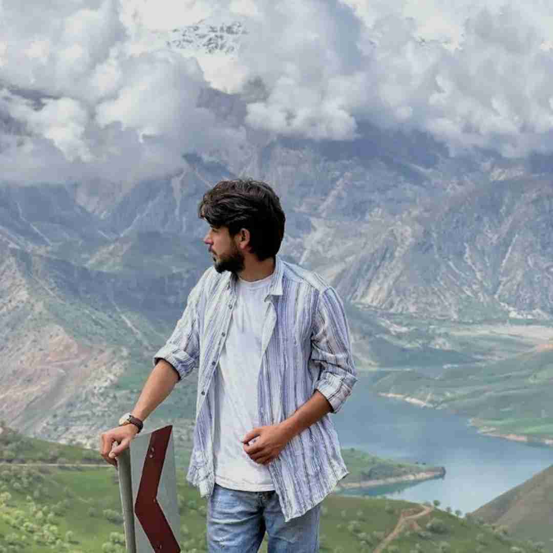 حمیدرضا خواجه اگر به چشم عالمی نیامدم هرگز به چشم عاشق خودت