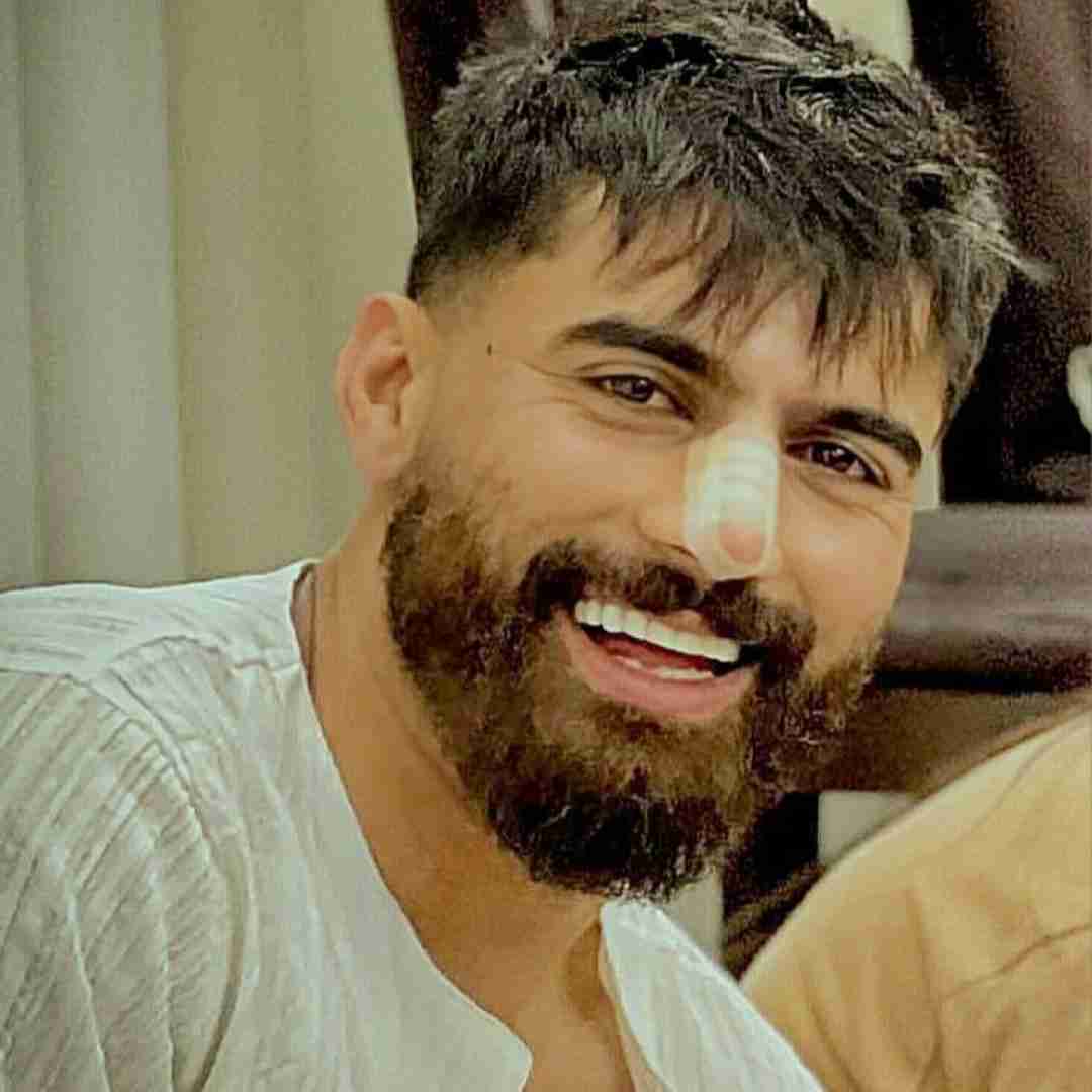 هانی تومبا حق بده نیستی پیشم دلم پره بشه از گله