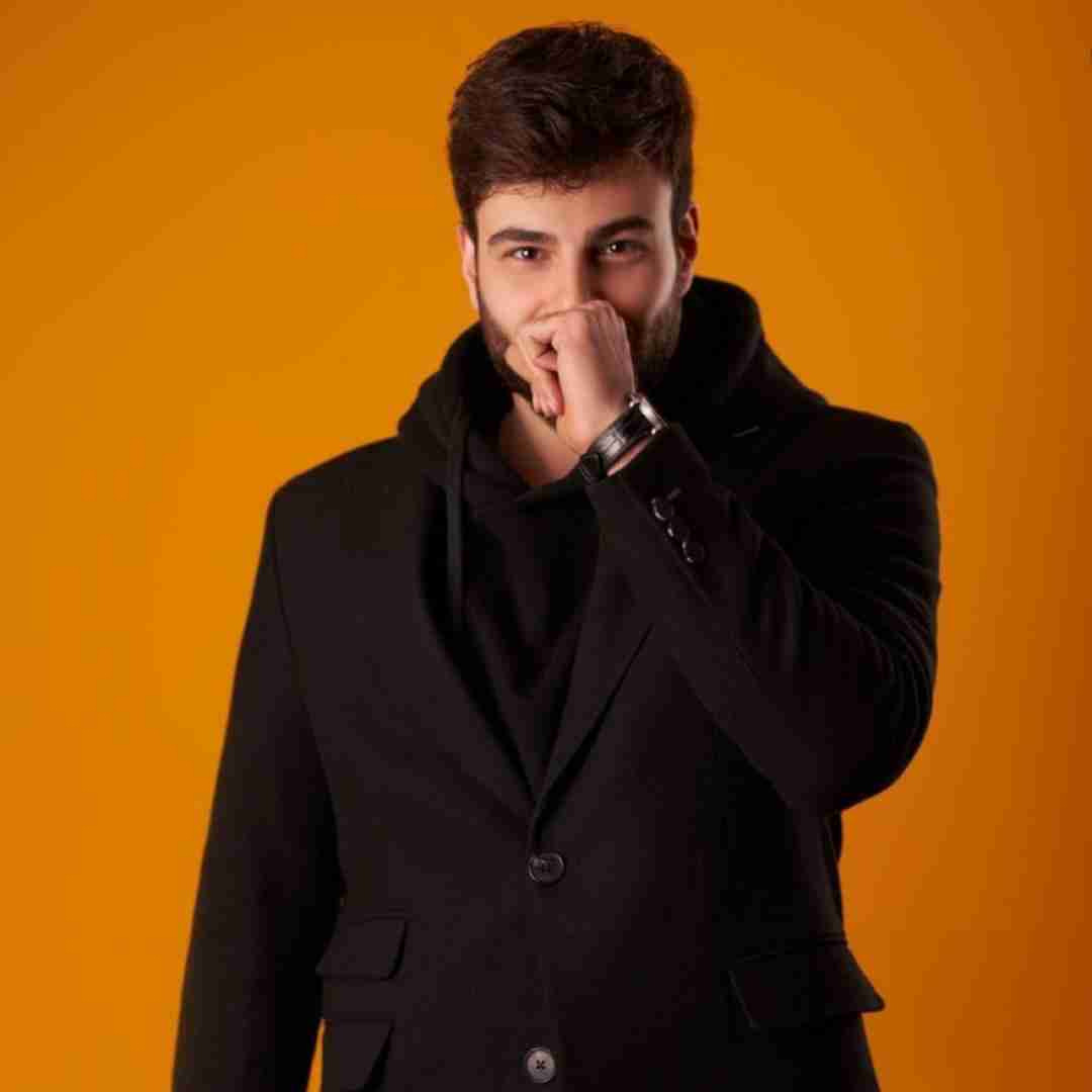 علی قلیچ با اینکه نمیرسه قدم به آرزوهای بلندم