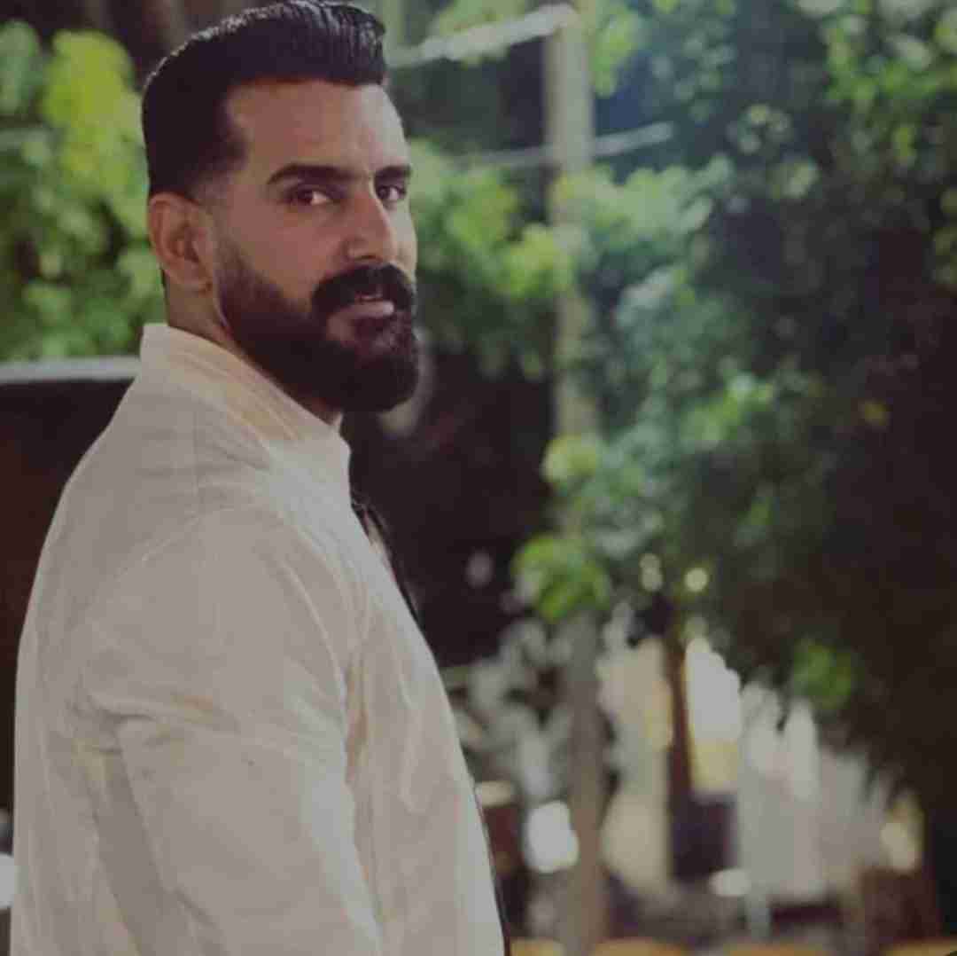 بهنام کمالوند در و در