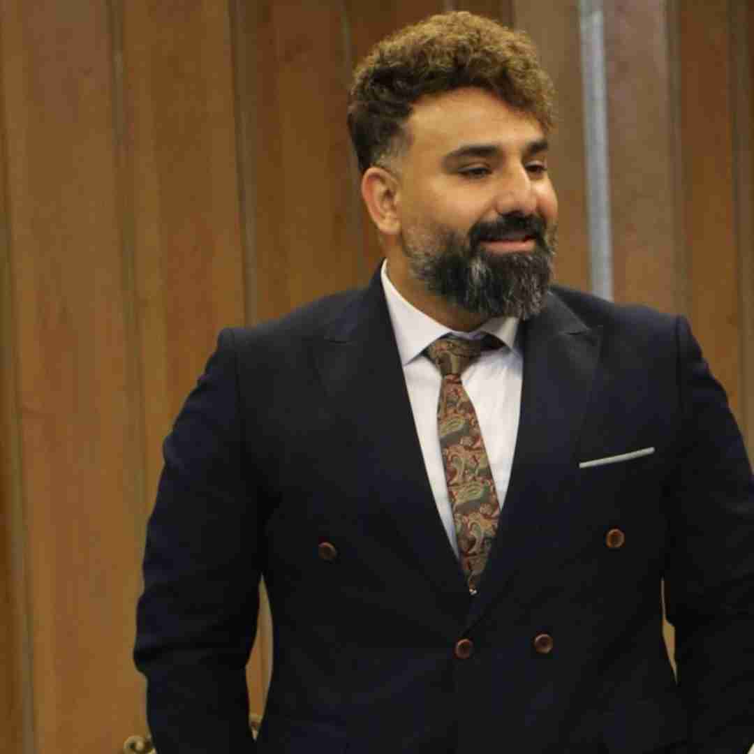 سجاد باغنده یطو سیلم‌ ایکنی‌ انگار‌ غریبم