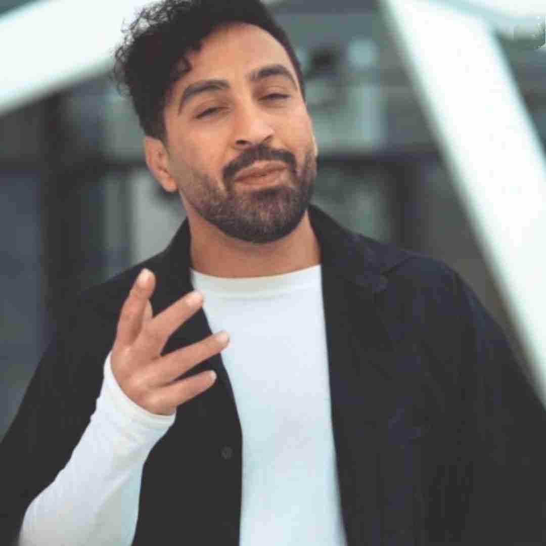 احمد سلو من شبگرد شهرم اصلا کجام اینو نمیفهمم