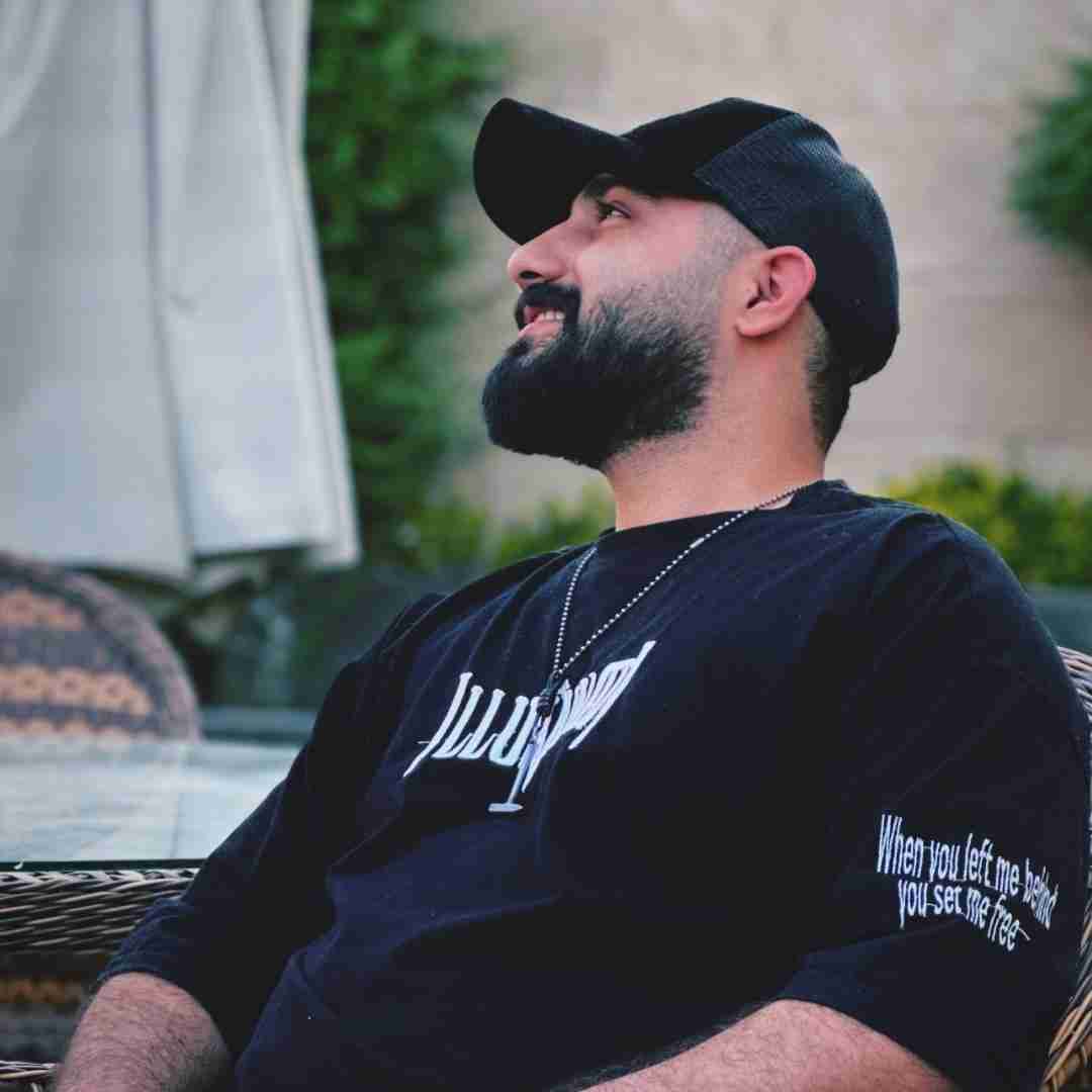 محمد امیری مه دیه قلبم خورده ترک میخوای بری خب به درک