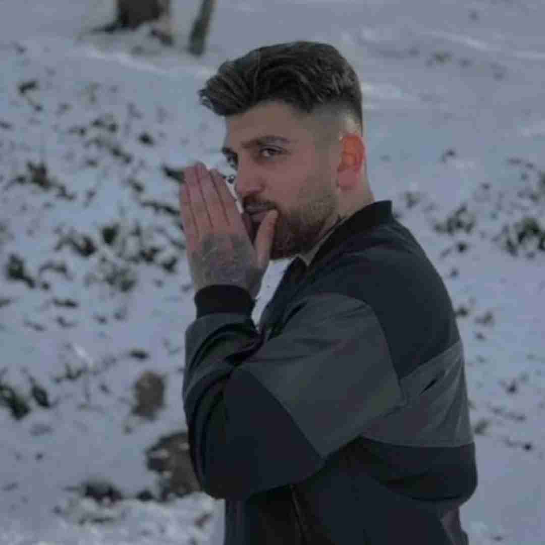 ماهان خادمی آژیر