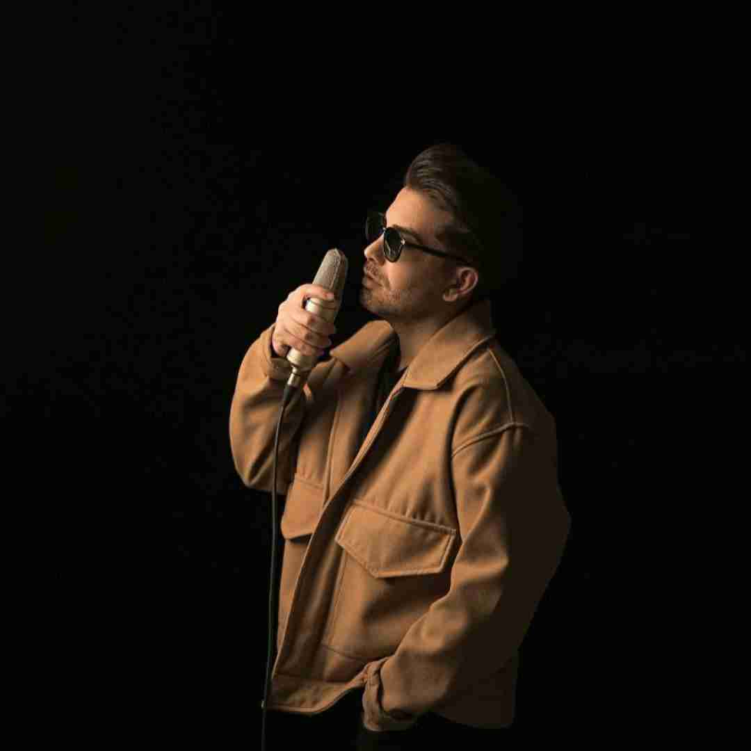 فرشاد آزادی بد نکو