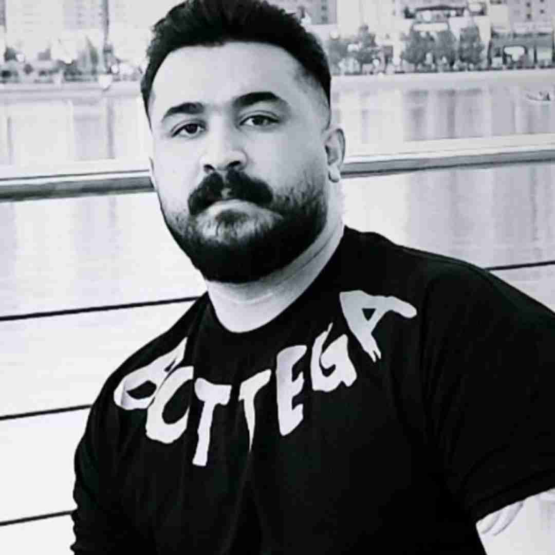 رضا کرمی تارا دنیا مثل چرخ و فلکه یه روز میشکنه قلبت
