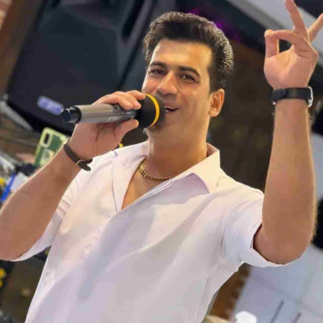 مسلم فتاحی چه موهای بلوایی شیرینی مثال قند و حلوایی